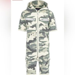 Onepiece Cargo Army Camo Short Jumpsuit good condition